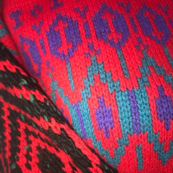 J.Crew Red, Black, Green Patterned Lambs Wool Christmas Sweater! - Picture 3 of 6